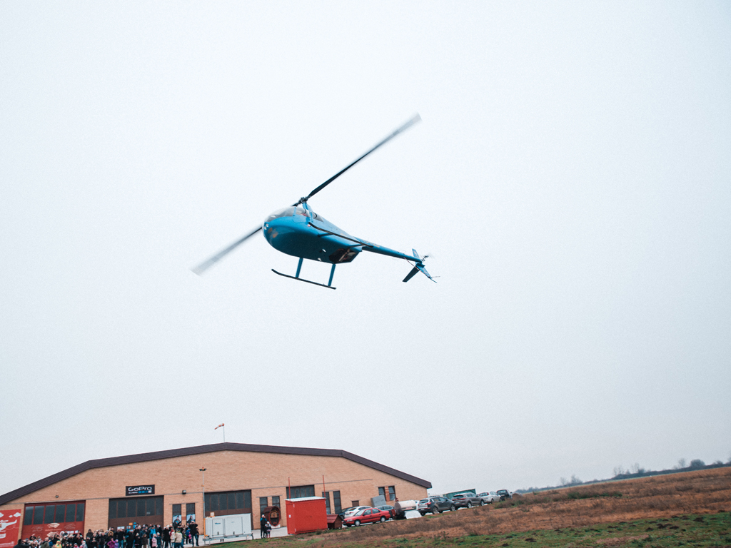 Balkan Helicopters - Panoramski letovi iznad Beograda sa Deda Mrazom u ulozi pilota