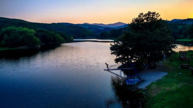 Borsko jezero kod Bora