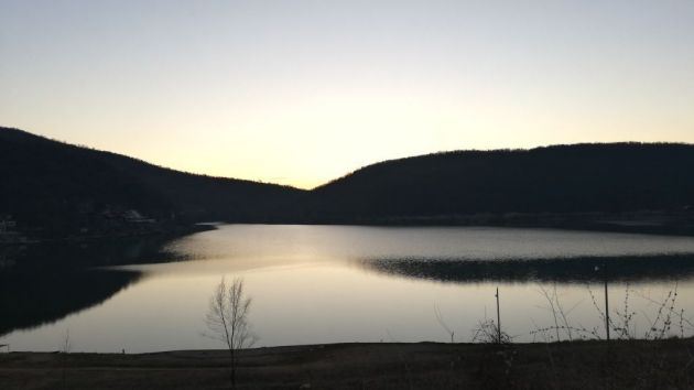 Bovansko jezero između Aleksinca i Sokobanje