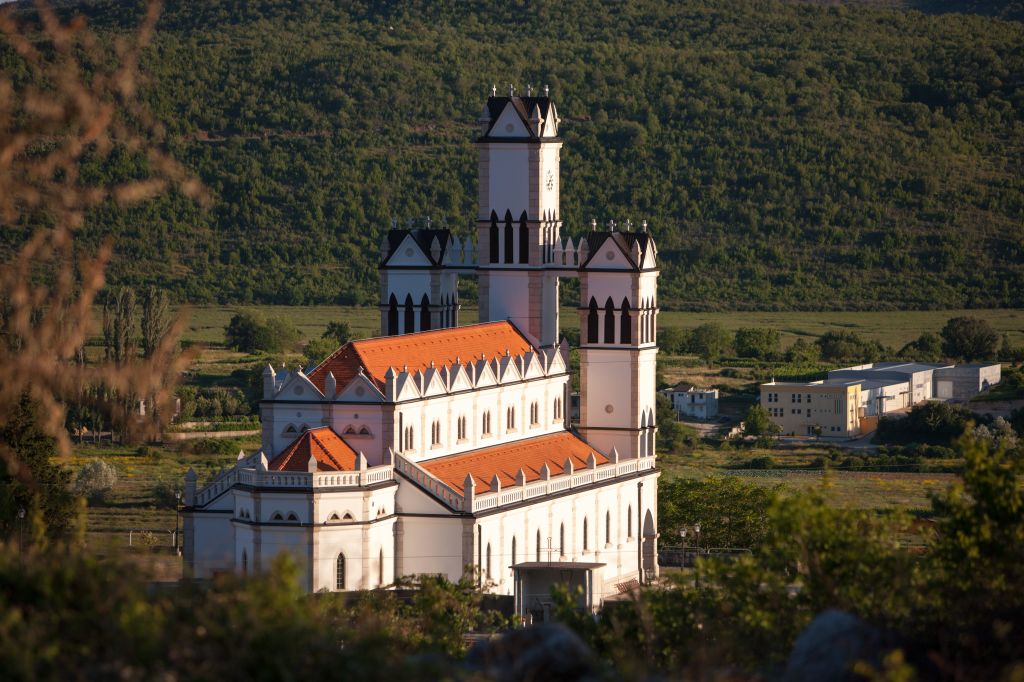 Crkva Svete Katarine Grude