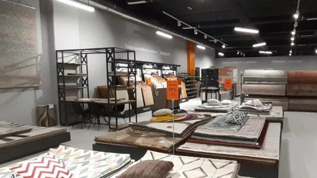 Galerija podova u Big Fashion parku na Karaburmi