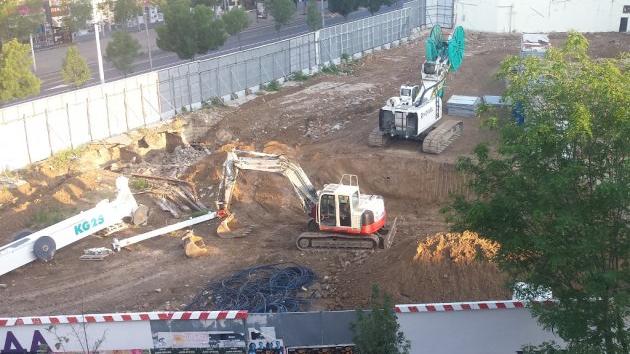 Hotel Hilton Beograd - gradilište u maju