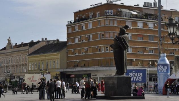 spomenik Svetozaru Miletiću Novi Sad